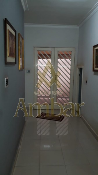 Ambar Imóveis | Imobiliária em Ribeirão Preto | Loja comercial - casa de fundo - Jardim Sumare - Ribeirão Preto