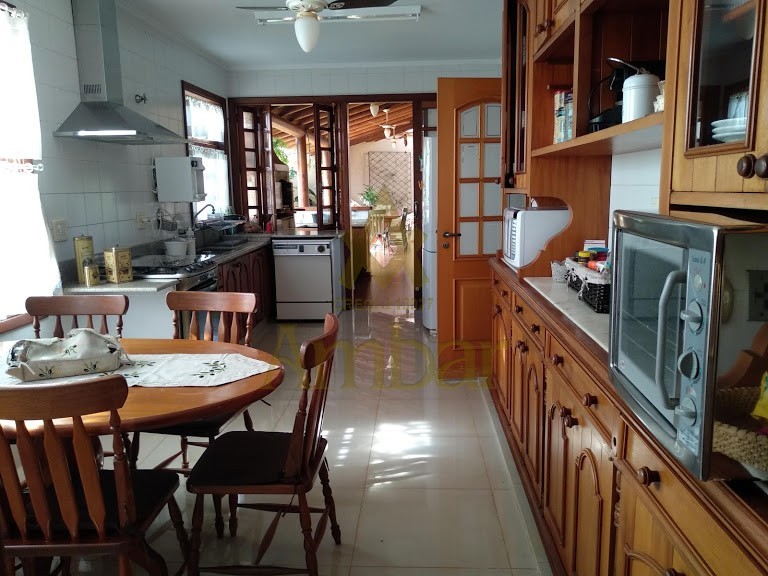 Sobrado à venda com 3 quartos, 325m² - Foto 3