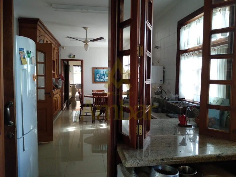 Sobrado à venda com 3 quartos, 325m² - Foto 4