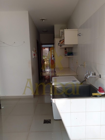 Sobrado à venda com 3 quartos, 325m² - Foto 2