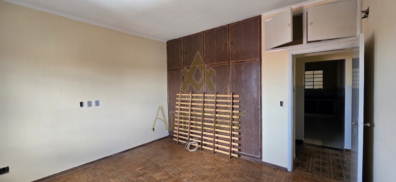 Ambar Imóveis | Imobiliária em Ribeirão Preto | Casa - Vila Tibério - Ribeirão Preto