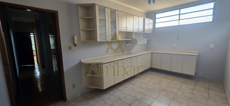 Casa para alugar com 4 quartos, 191m² - Foto 3