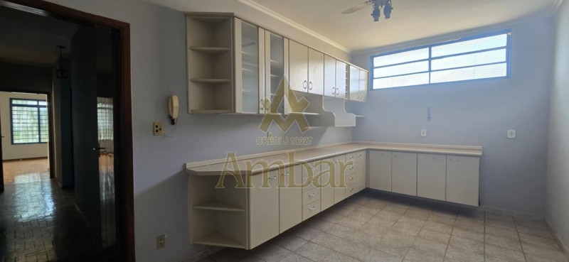 Casa para alugar com 4 quartos, 191m² - Foto 21