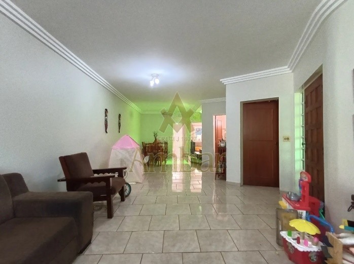 Ambar Imóveis | Imobiliária em Ribeirão Preto | Casa - Sumarezinho - Ribeirão Preto