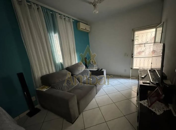 Casa à venda com 2 quartos, 46m² - Foto 1