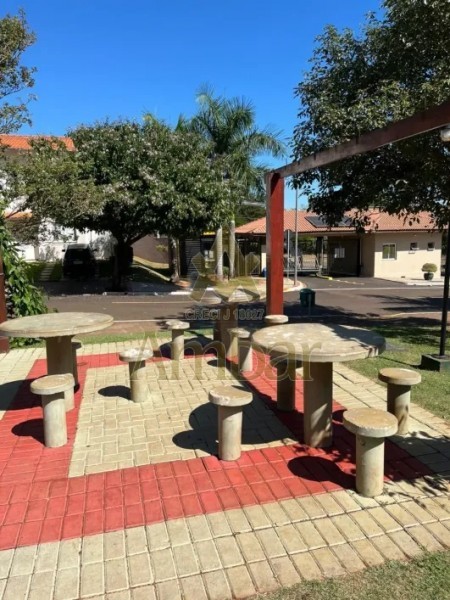 Ambar Imóveis | Imobiliária em Ribeirão Preto | Casa de Condomínio - Vila do Golf - Ribeirão Preto