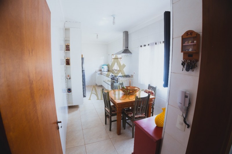 Ambar Imóveis | Imobiliária em Ribeirão Preto | Casa - Jardim Botânico - Cravinhos