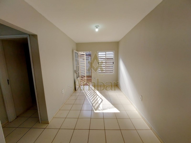 Foto: Casa - JARDIM CRISTO REDENTOR  - Ribeirão Preto