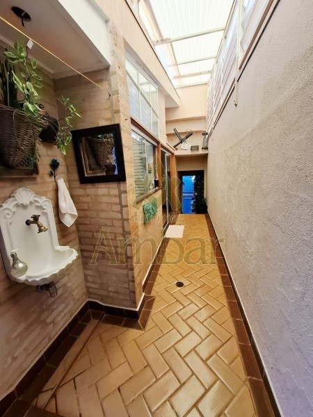 Ambar Imóveis | Imobiliária em Ribeirão Preto | Casa - Jardim São Luiz - Ribeirão Preto